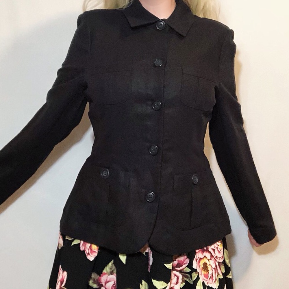 Très You NWOT black button up blazer jacket